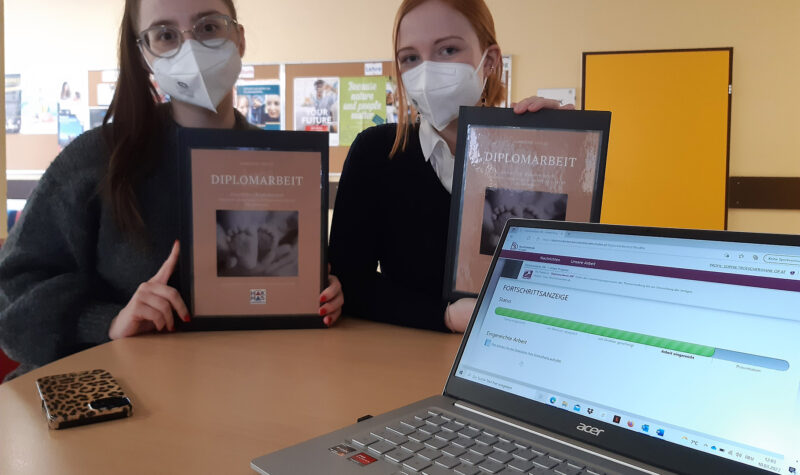 Diplom- und Abschlussarbeiten eingereicht