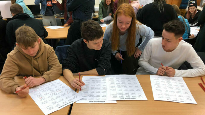 Active Agents for Embracing Diversity